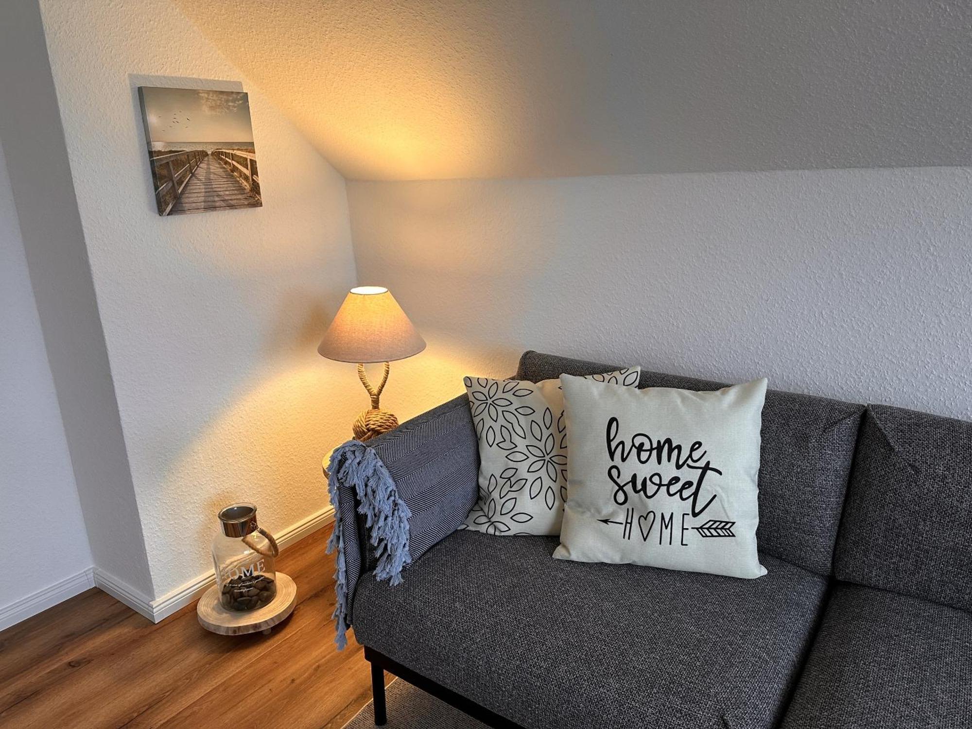 Ferienwohnung Deichblick Емден Екстер'єр фото